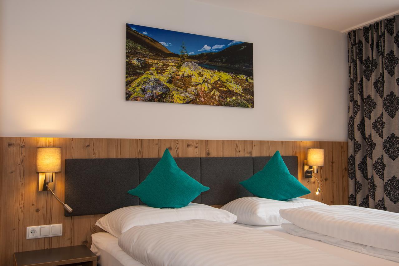 Haus Sattelblick Hotel Sankt Anton am Arlberg Bagian luar foto