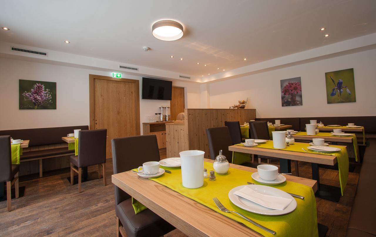 Haus Sattelblick Hotel Sankt Anton am Arlberg Bagian luar foto