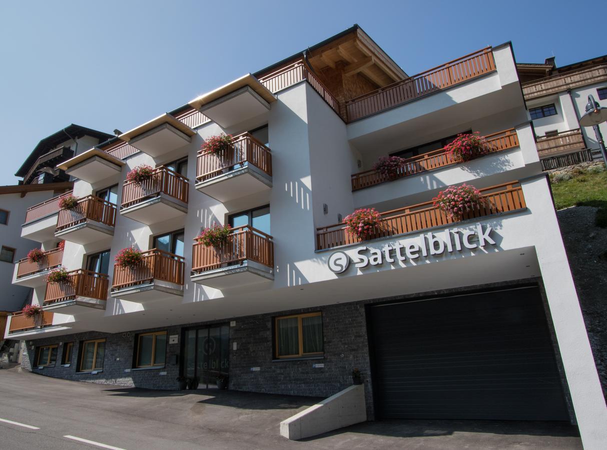 Haus Sattelblick Hotel Sankt Anton am Arlberg Bagian luar foto
